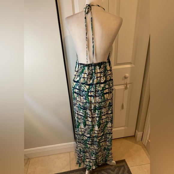 Aakaa Halter Neck Maxi Dress ๐ - Picture 5 of 6